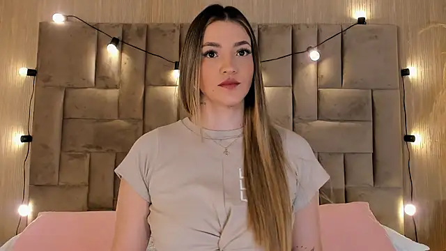 ClaradelMar online show from 10.05.25