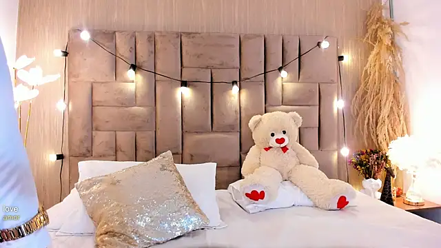 ClaradelMar online show from 04.14.26