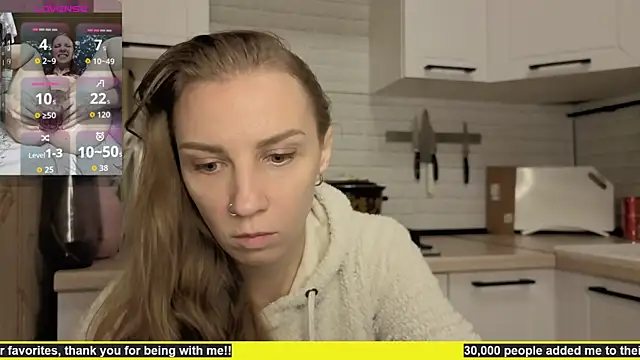 Snapshot of Edena_ chatting on 09.13.25 Edena  online show from 09.13.25