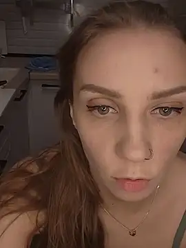 Snapshot of Edena_ chatting on 10.02.25 Edena  online show from 10.02.25