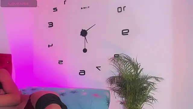 Lady Dirty444 online show from 09.17.25