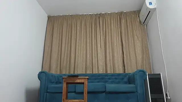 Snapshot of BLOND_GOD chatting on 05.27.26 BLOND GOD online show from 05.27.26