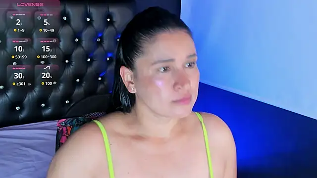 amanda noir online show from 11.22.25