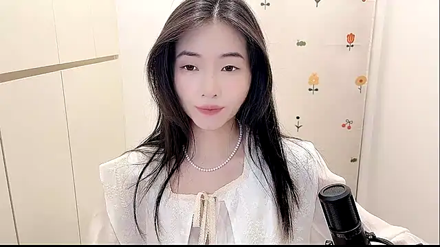 Rosalind xixi online show from 10.13.25