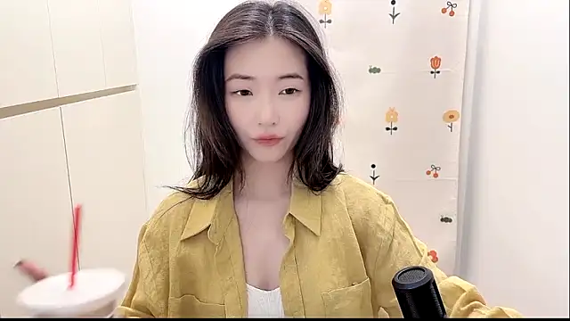 Rosalind xixi online show from 10.14.25