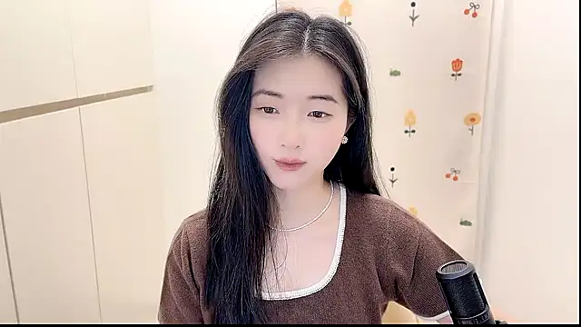 Rosalind xixi online show from 10.20.25