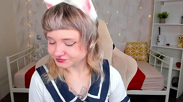 Snapshot of Tori_Cutie chatting on 03.04.26 Tori Cutie online show from 03.04.26