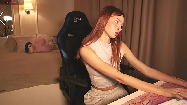 Snapshot of soguesswhat chatting on 11.16.25 soguesswhat online show from 11.16.25