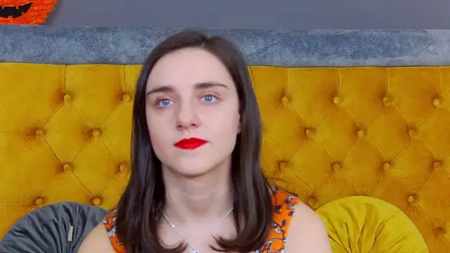 Jessica White  online show from 11.24.25