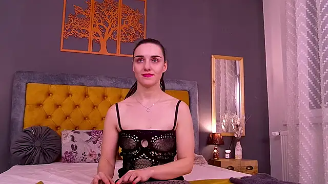 Jessica White  online show from 01.19.26