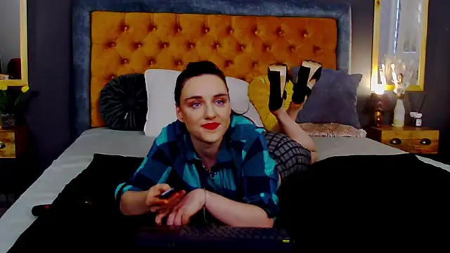 Jessica White  online show from 04.14.26