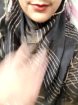 Snapshot of Indian-Aleena chatting on 04.25.26 Indian-Aleena online show from 04.25.26