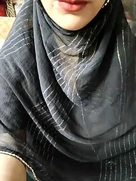 Snapshot of Indian-Aleena chatting on 05.05.26 Indian-Aleena online show from 05.05.26