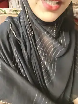Snapshot of Indian-Aleena chatting on 06.05.26 Indian-Aleena online show from 06.05.26