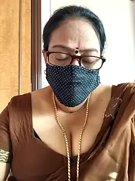 Snapshot of heera-rani chatting on 09.15.25 heera-rani online show from 09.15.25