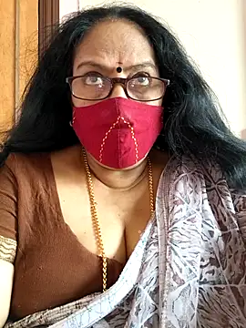 Snapshot of heera-rani chatting on 09.19.25 heera-rani online show from 09.19.25