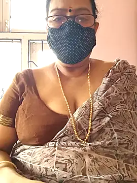 Snapshot of heera-rani chatting on 09.26.25 heera-rani online show from 09.26.25