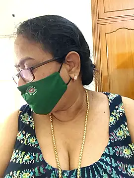 Snapshot of heera-rani chatting on 10.07.25 heera-rani online show from 10.07.25