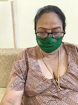 Snapshot of heera-rani chatting on 06.08.26 heera-rani online show from 06.08.26