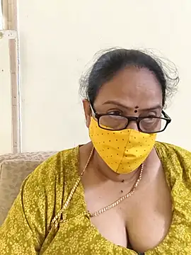 Snapshot of heera-rani chatting on 06.17.26 heera-rani online show from 06.17.26