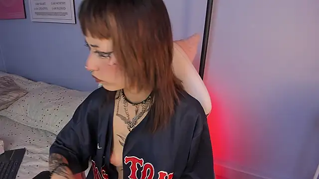 Hannahpage online show from 03.24.26