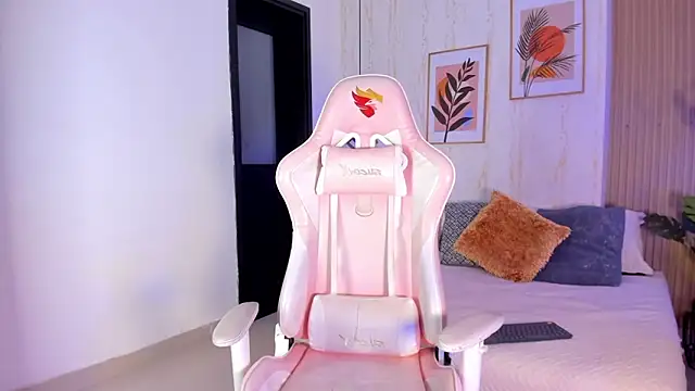 Ayleen Dunkan online show from 12.20.25