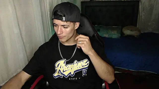 Snapshot of jacobbiker chatting on 02.11.26 jacobbiker online show from 02.11.26