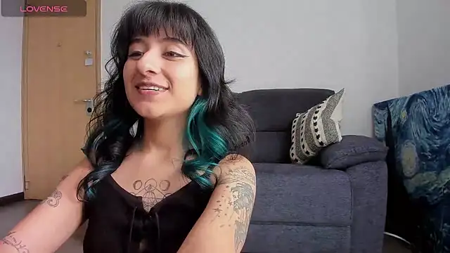 Snapshot of atenea_dragon__ chatting on 08.03.26 atenea dragon online show from 08.03.26