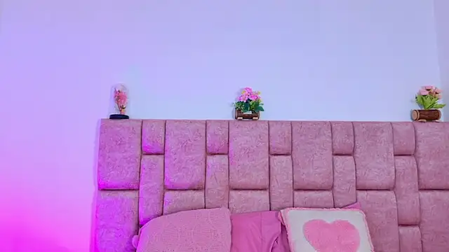 ScarlettLuxe online show from 11.27.25