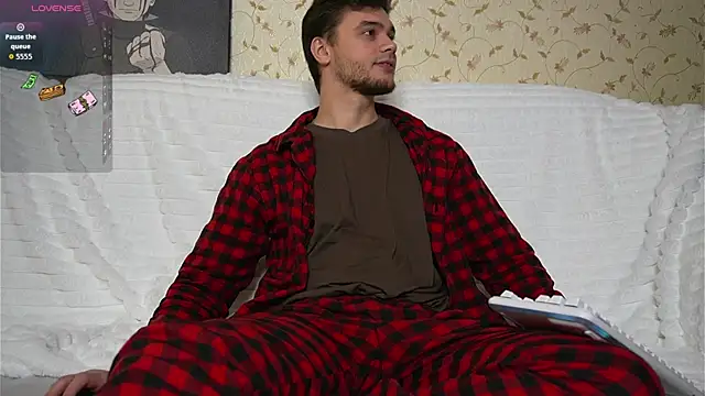 johnstoneisland online show from 12.22.25