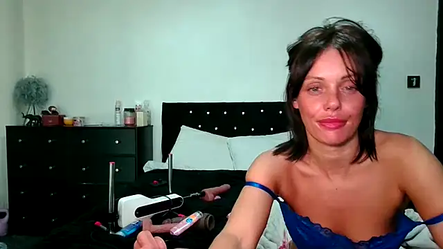 OliviaRyan22 online show from 04.21.26