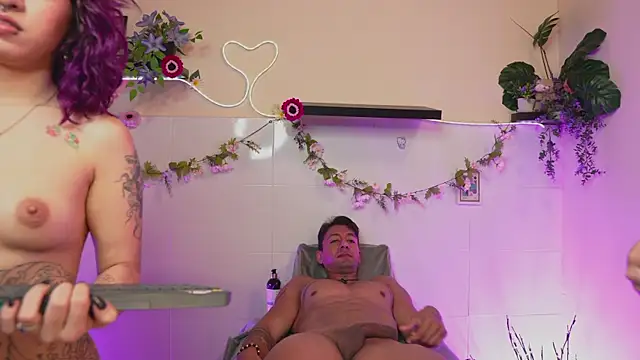 Jessi Alex online show from 10.04.25