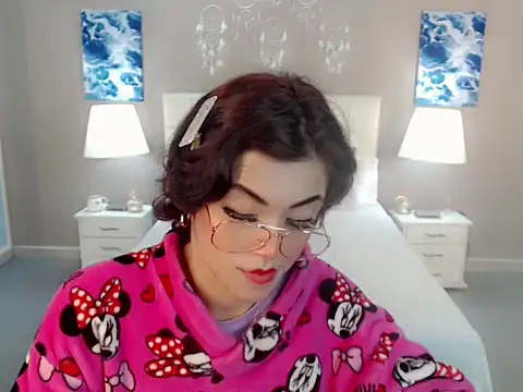 nathalialoes1 online show from 11.09.25