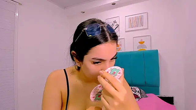 milk candy18 online show from 12.05.25