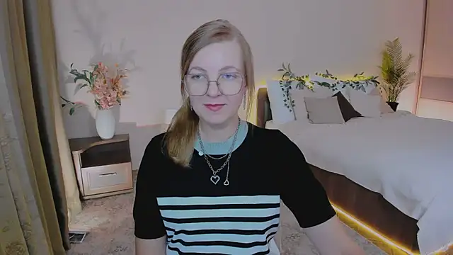 YourUniverser online show from 09.14.25