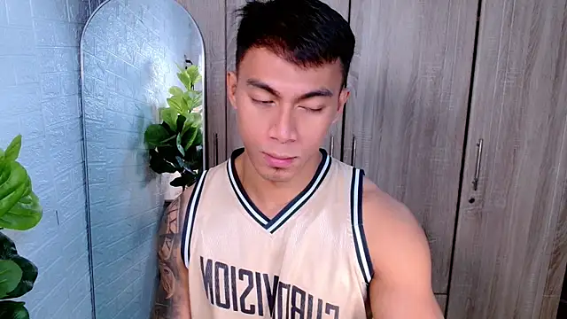 Snapshot of PinooyMilker chatting on 11.07.25 PinooyMilker online show from 11.07.25