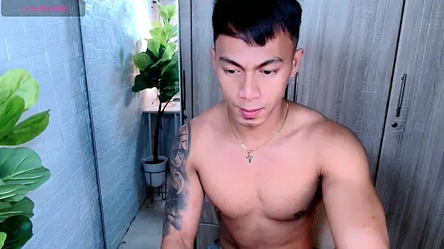 Snapshot of PinooyMilker chatting on 01.11.26 PinooyMilker online show from 01.11.26