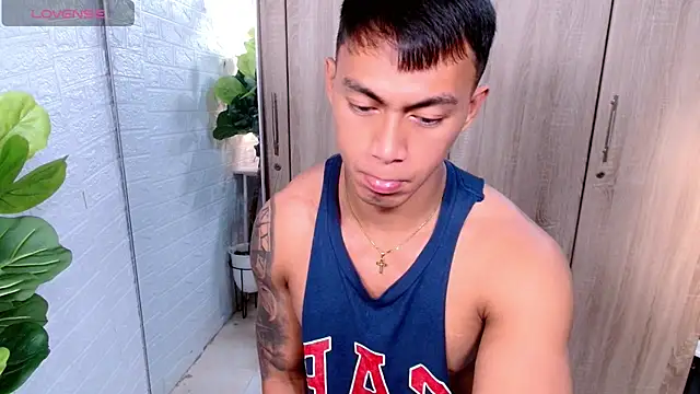 Snapshot of PinooyMilker chatting on 01.12.26 PinooyMilker online show from 01.12.26