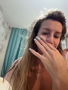 Snapshot of EvvaMur chatting on 02.05.26 EvvaMur online show from 02.05.26