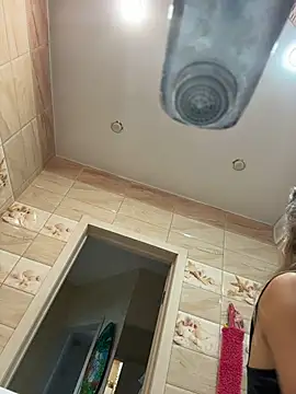 Snapshot of EvvaMur chatting on 02.17.26 EvvaMur online show from 02.17.26