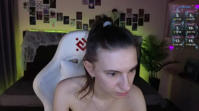 kaleriyaa  online show from 11.04.25