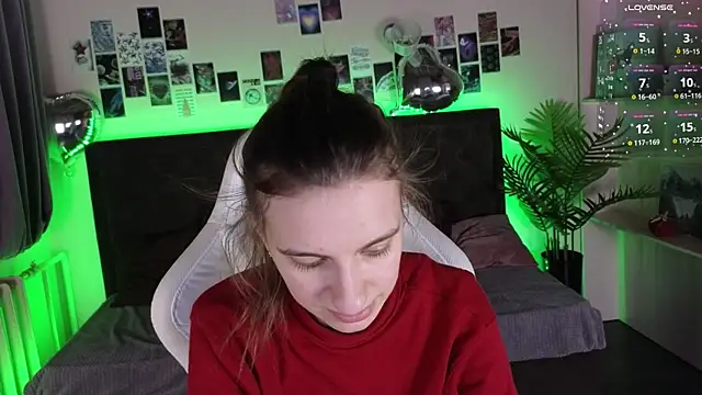 kaleriyaa  online show from 12.14.25