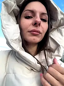 Snapshot of kittyCarrol chatting on 09.28.25 kittyCarrol online show from 09.28.25