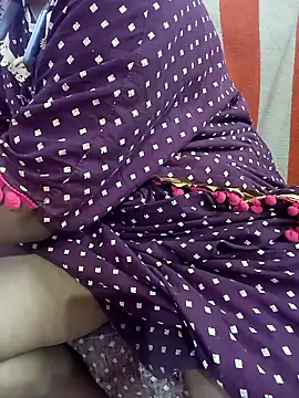 Snapshot of Ruhi-ki-Jaan chatting on 10.22.25 Ruhi-ki-Jaan online show from 10.22.25