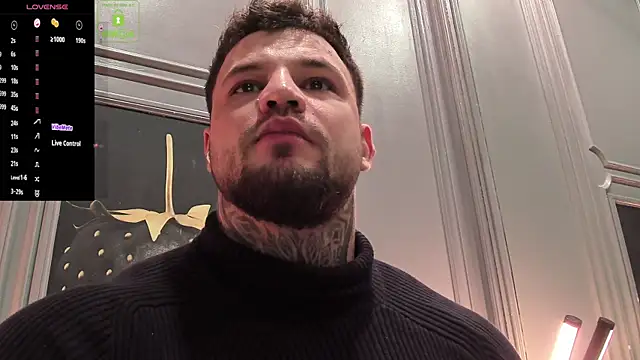 Snapshot of OliverSport chatting on 03.27.26 OliverSport online show from 03.27.26