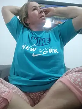 Nala1986 online show from 12.22.25