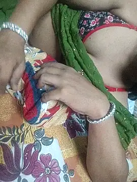 Snapshot of hot_silkkol chatting on 10.01.25 hot silkkol online show from 10.01.25