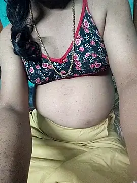 Snapshot of hot_silkkol chatting on 11.10.25 hot silkkol online show from 11.10.25