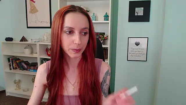 Julia Jae online show from 10.28.25