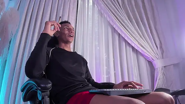 JulienSaint online show from 04.06.26